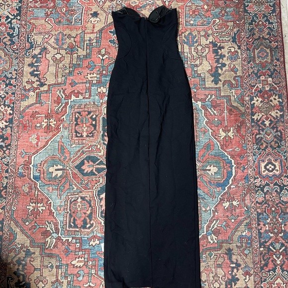 NWOT NICHOLAS Tena Deep V Sweetheart Gown in Black size 4 - Picture 9 of 9